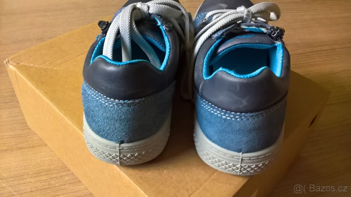 Jarní/podzimní kožené boty Baťa, vel. 33 - 4