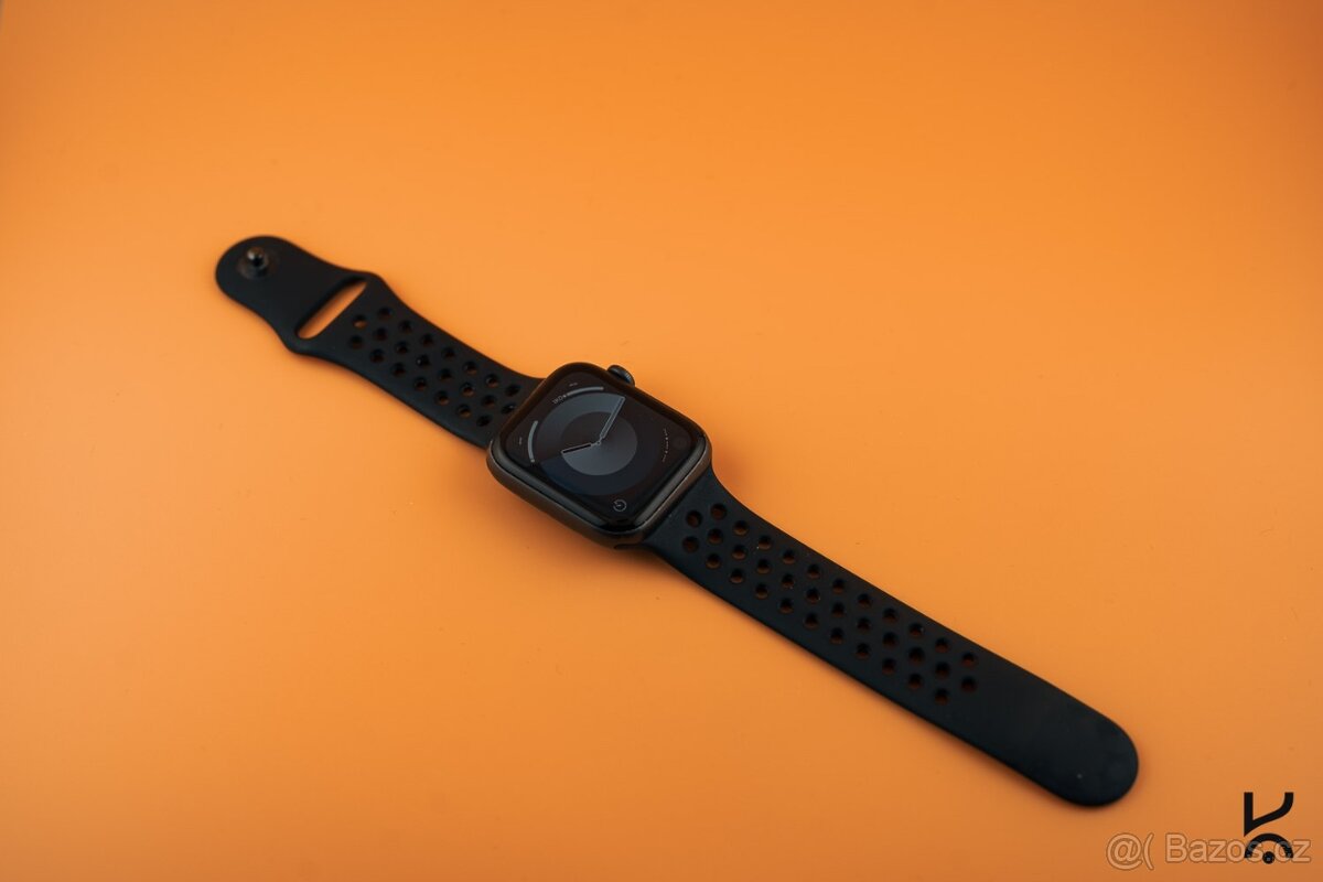 Apple Watch Series 5 44mm Nike 71% - 4