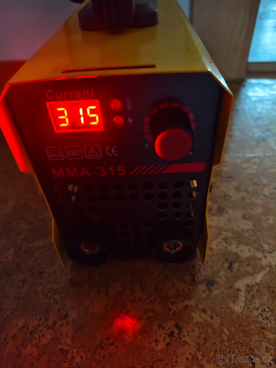 Svářecí invertor 315 A nový - 4