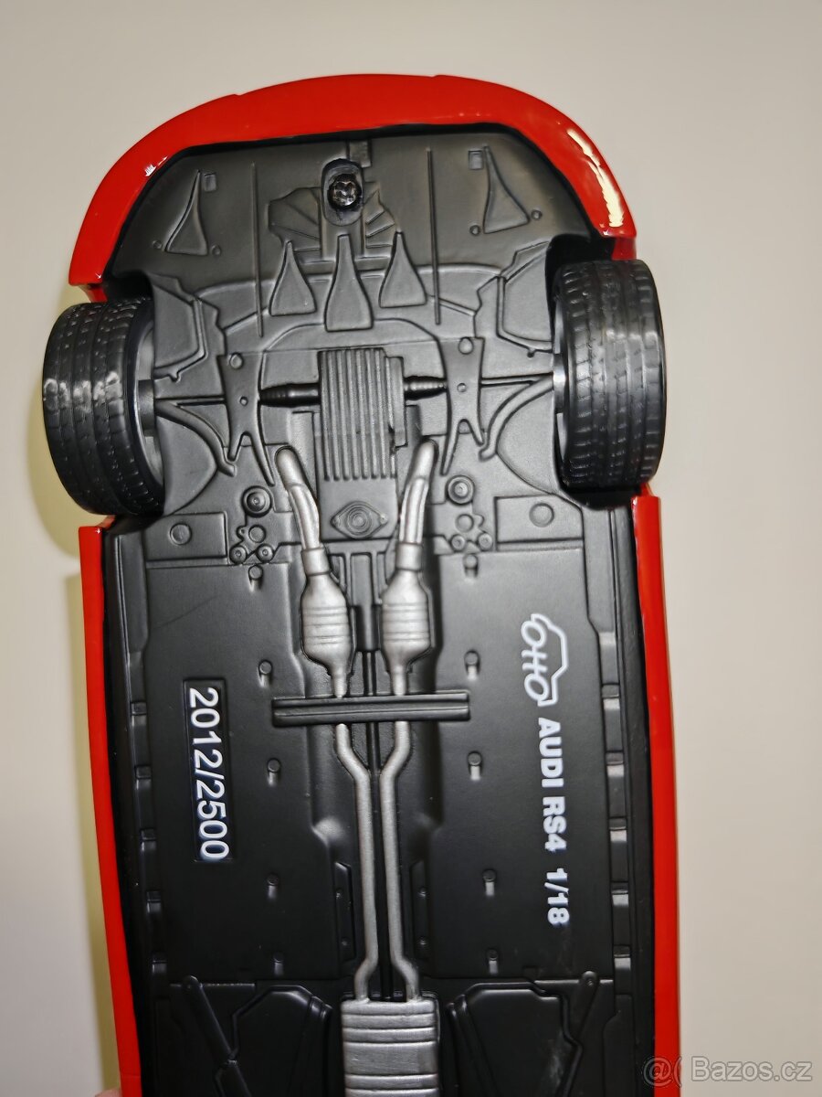 Model audi RS4 RED - 4