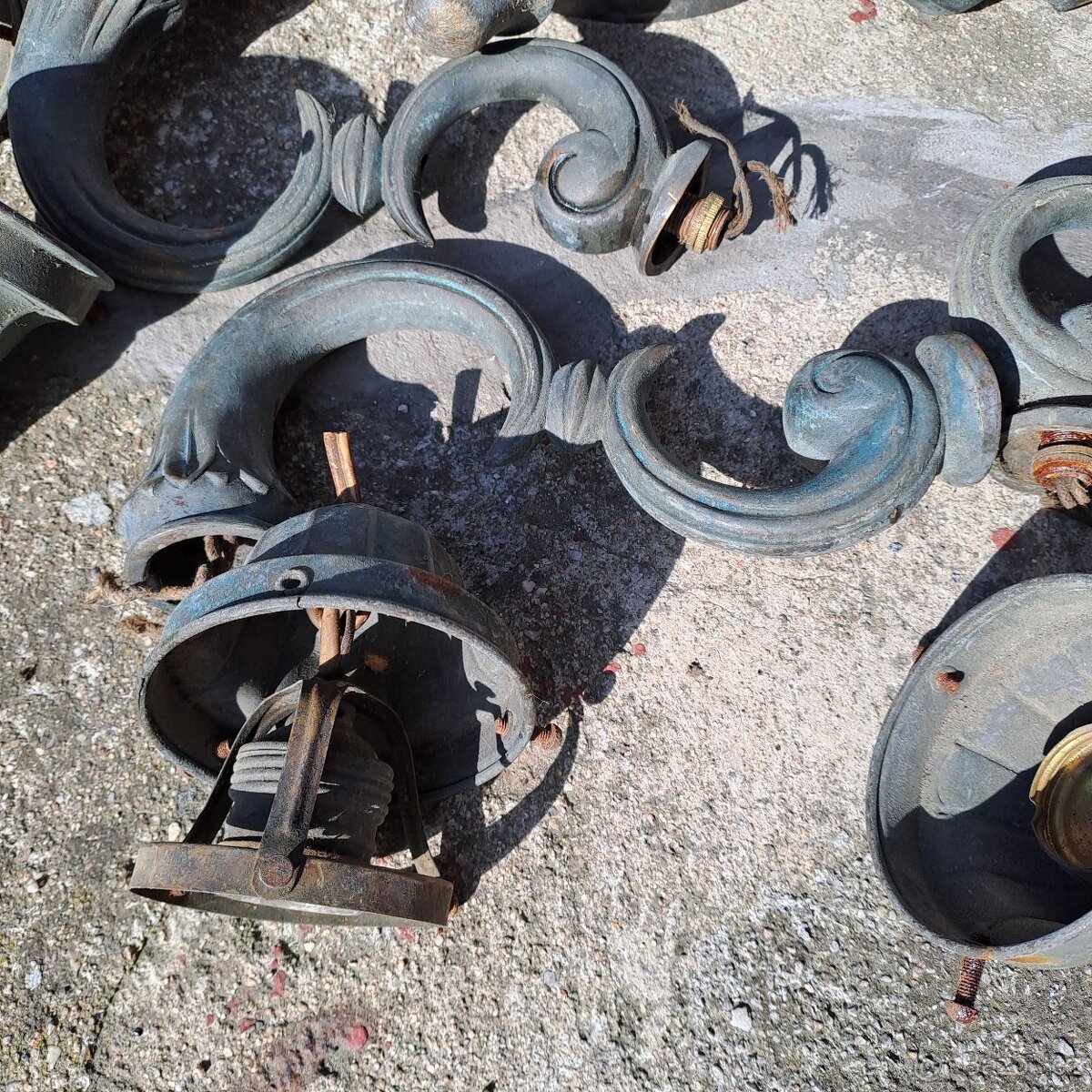 Starožitný bronzový lustr - 4