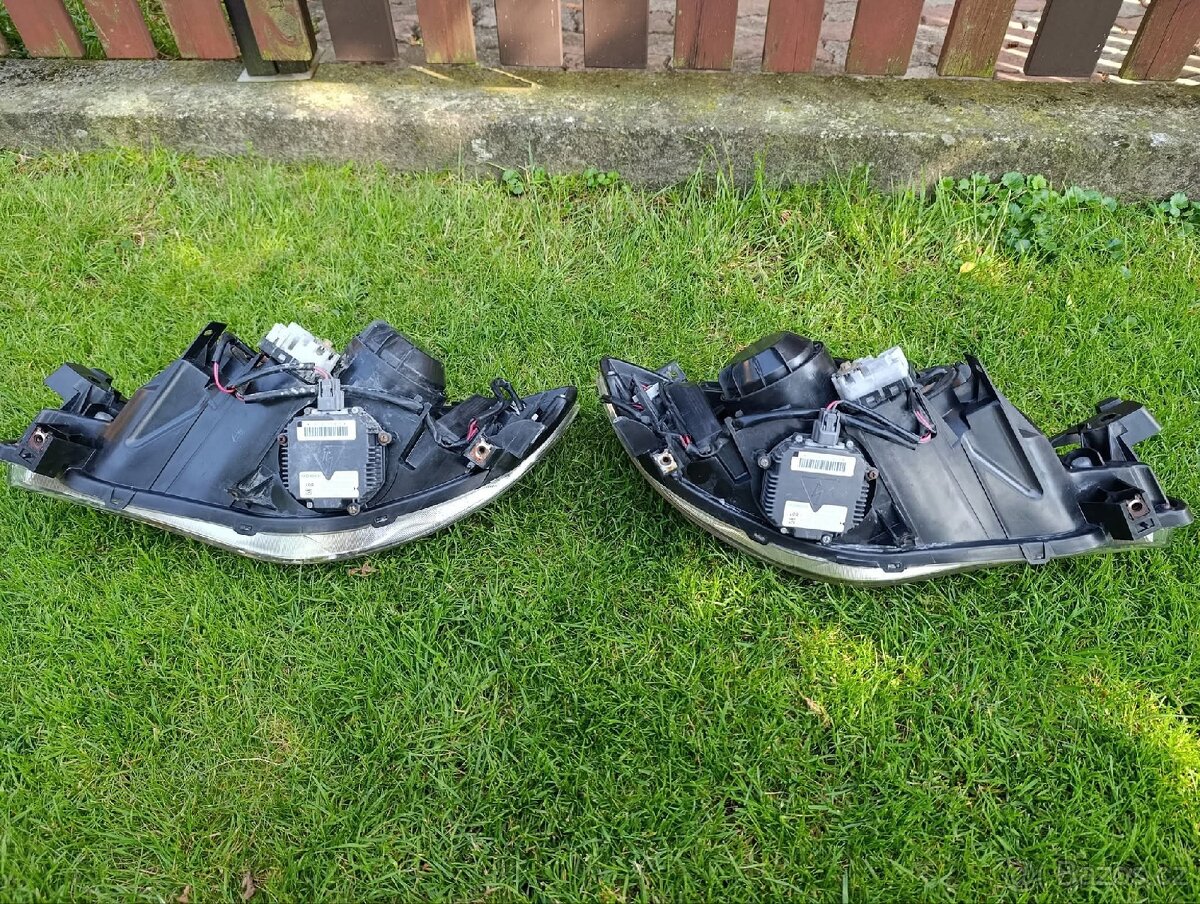 Subaru Impreza hatchback - 4