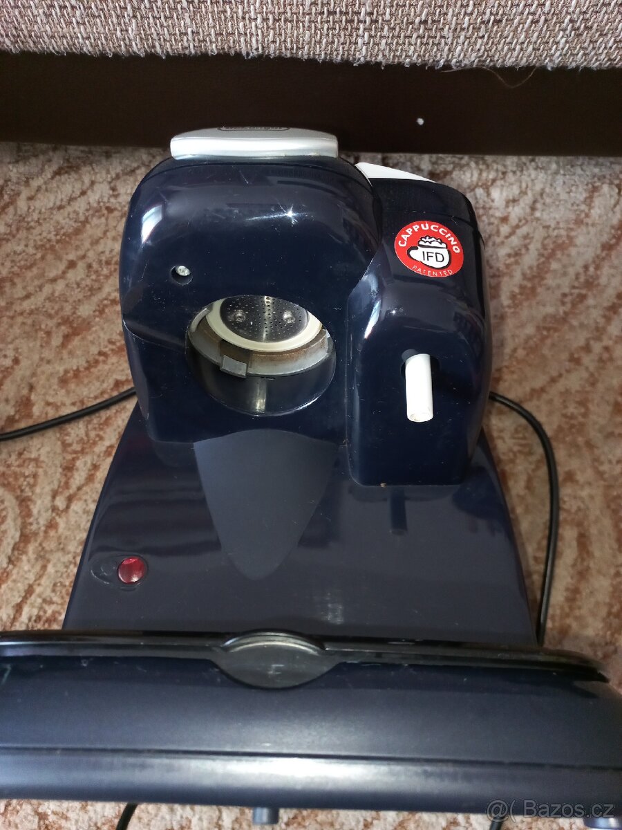 Kávovar De Longhi - 4