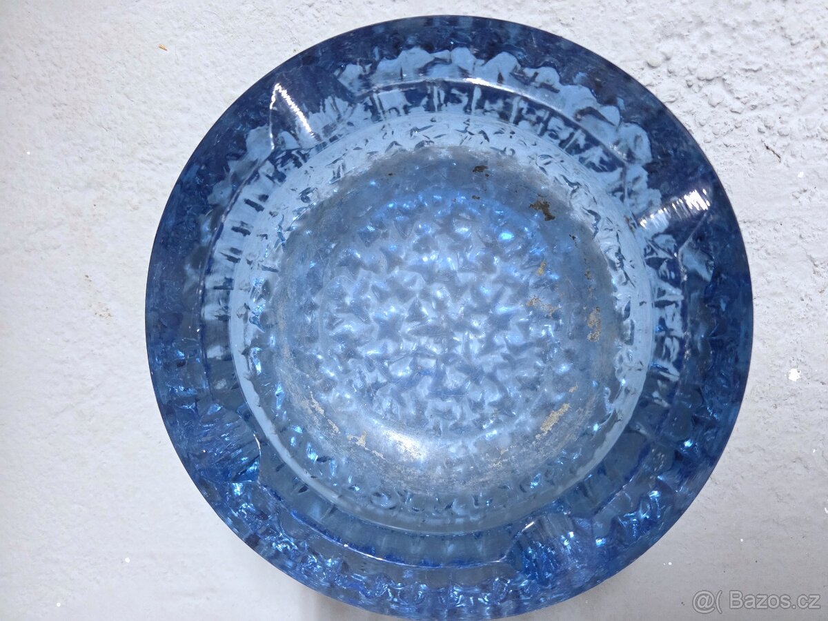 Skleněný popelník - 4