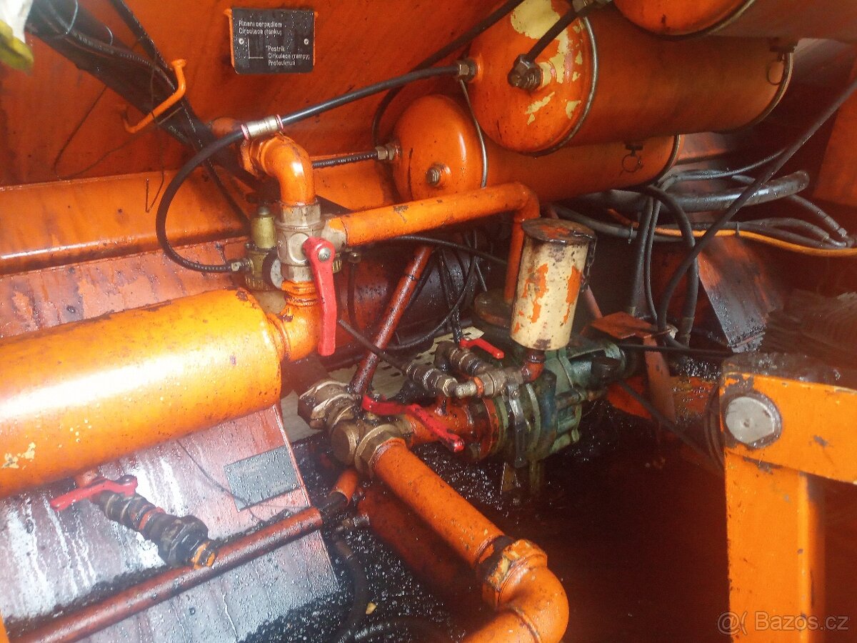 Prodám pokladac asfaltu strassmayr r 2000 - 4