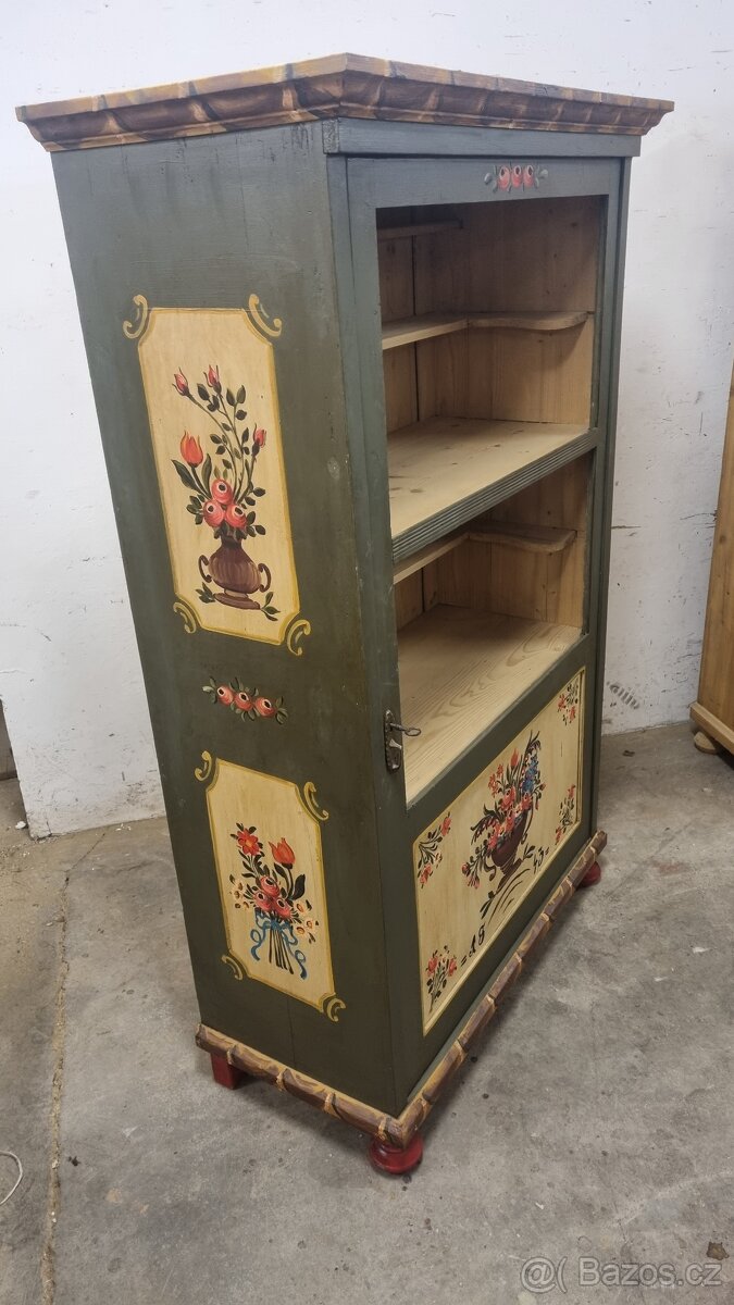 Malovaná vitrína - 4