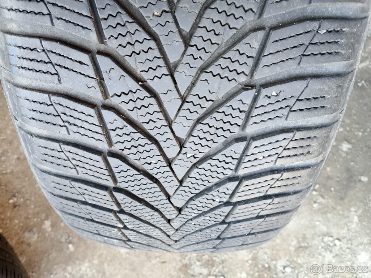 205/55/17 235/55/17 225/40/19 245/40/19 275/35/19 Kusovka - 4