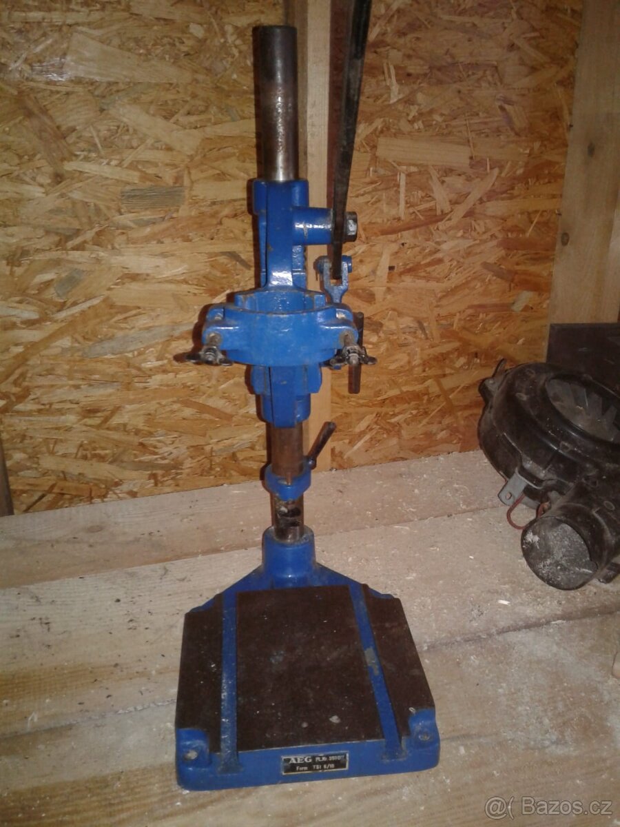 Stojan na vrtačku - 4