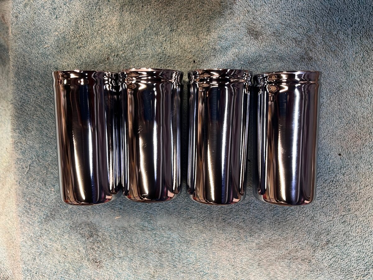 Kryty zadních tlumičů Jawa - 4