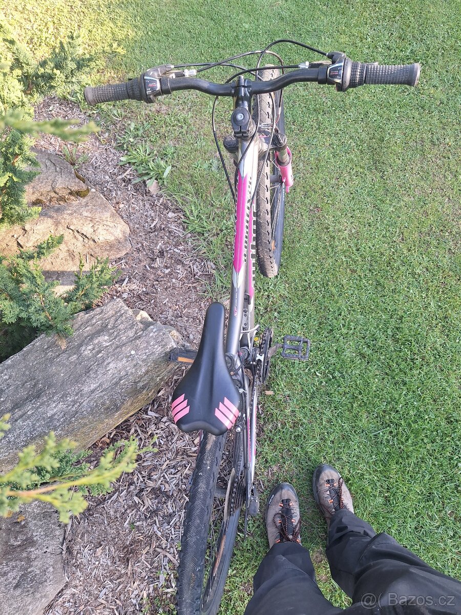 Dívčí kolo A-Matrix 26 - 4