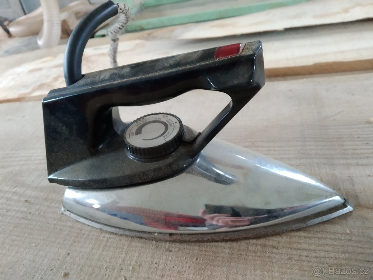 Staré žehličky - 4