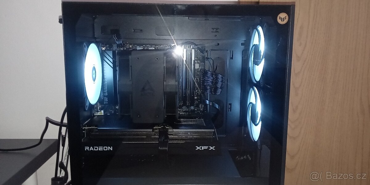 Herní PC Ryzen 5 7600, RX 9060XT 16GB, 32 GB RAM, 1 TB SSD - 4