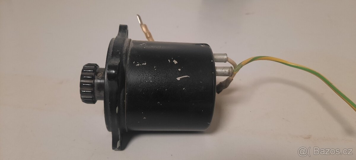 Letecký regulátor osvětlení palubni desky - 4