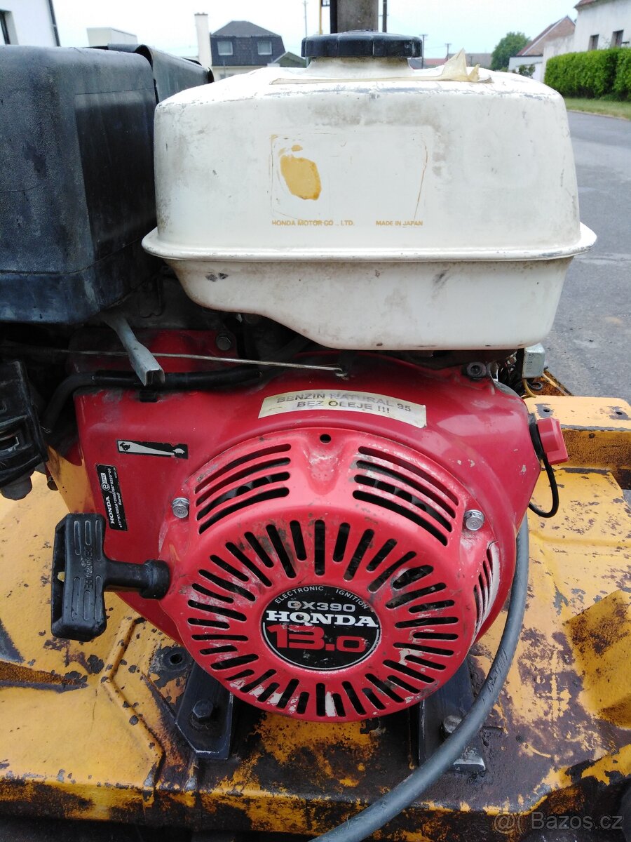 Ručně vedený válec Stavostroj VVW 3403 - 4