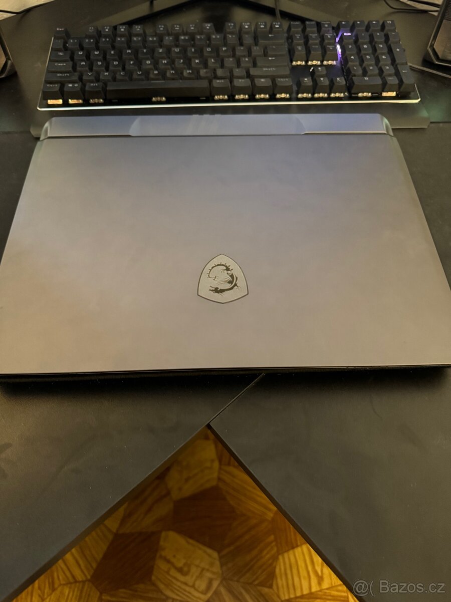 Notebook MSI Vector GP68 HX 12VH - 4