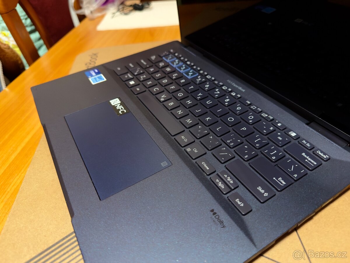 Asus notebook ExpertBook - 4