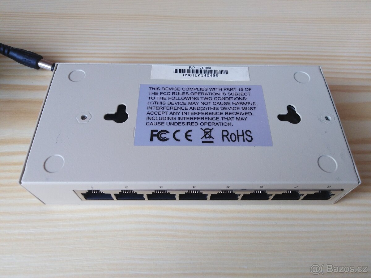 Switch Repotec RP-1708M 8-port - 4