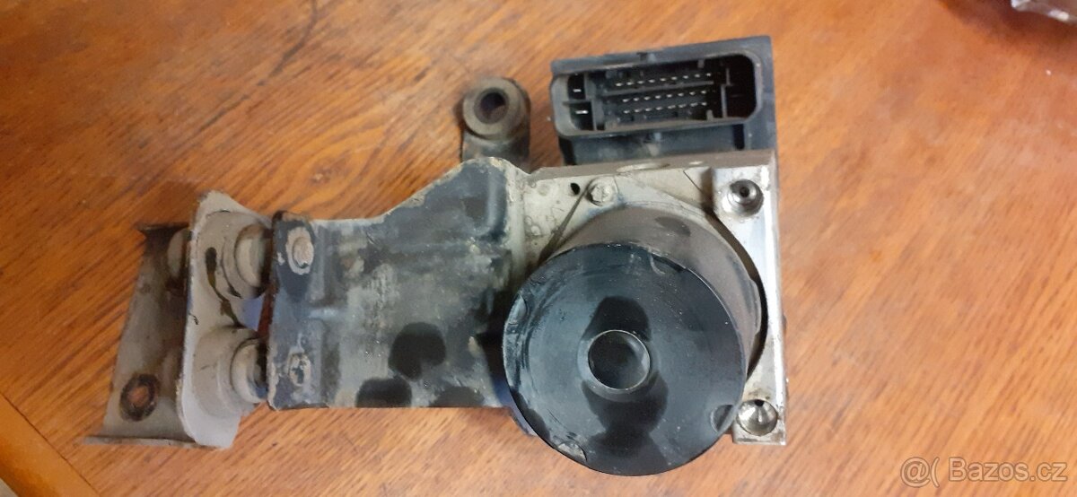 Fabia2,jednotka ABS - 4