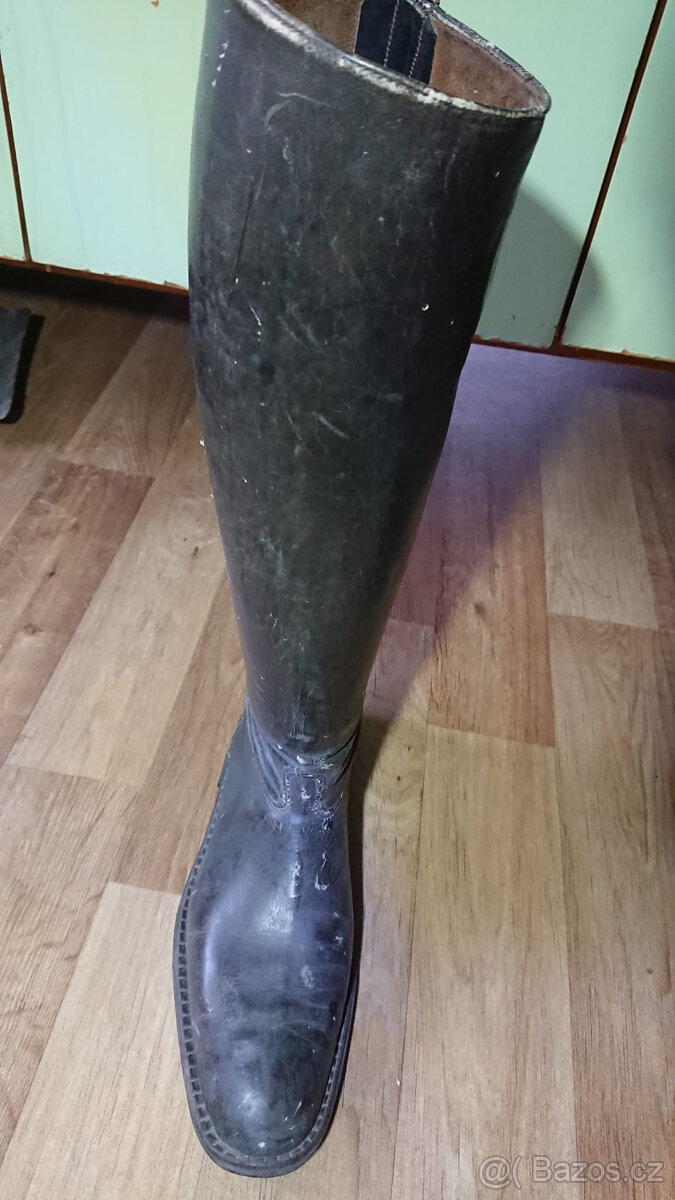 Stare jezdecke holinky - 4