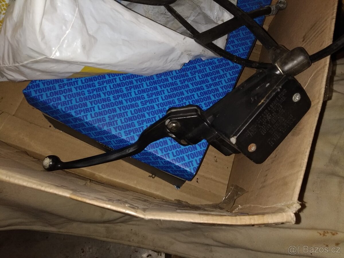 Suzuki GSXR 1985-8 - 4