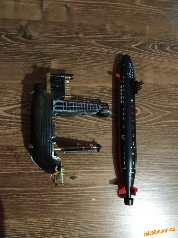 Pirátská loď, ponorka - 4