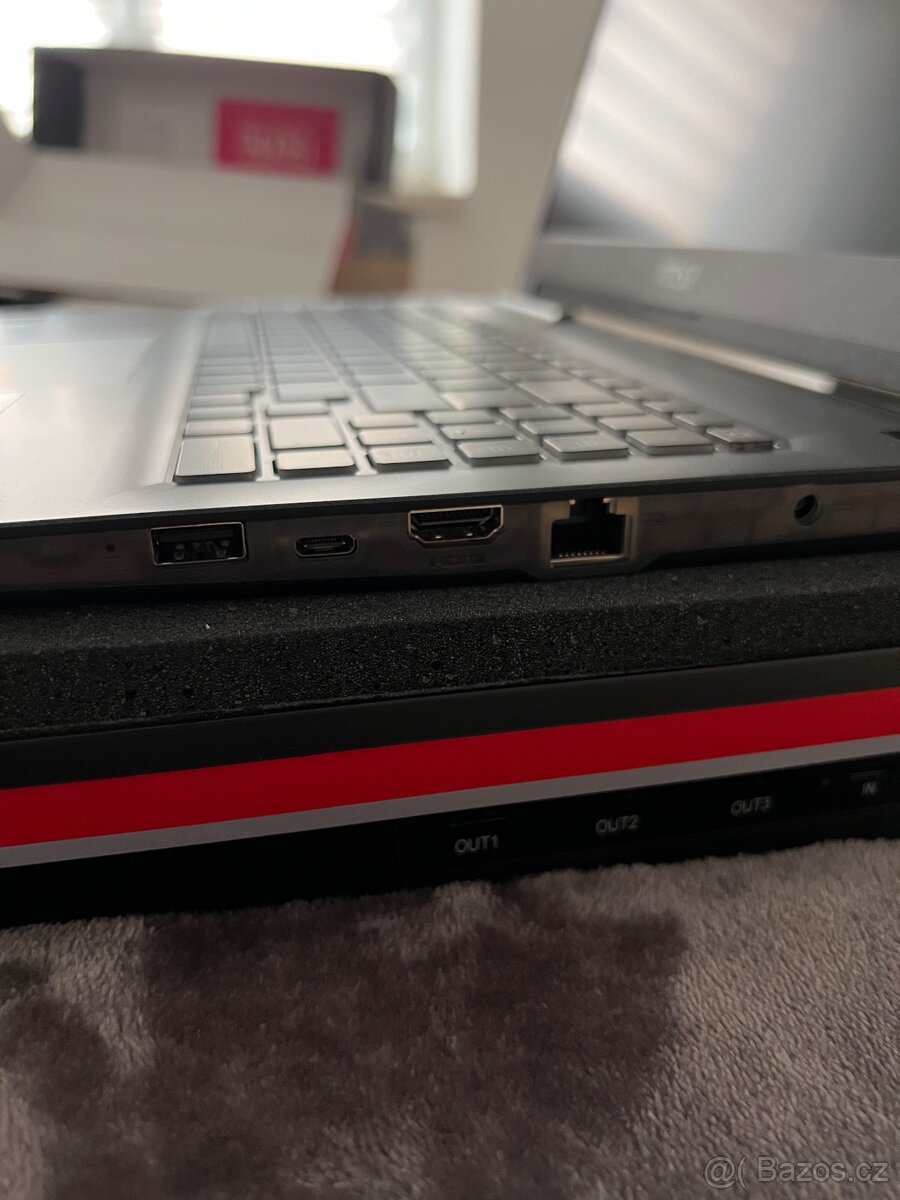 Herní notebook MSI Cyborg A15VF-1091CZ - 4