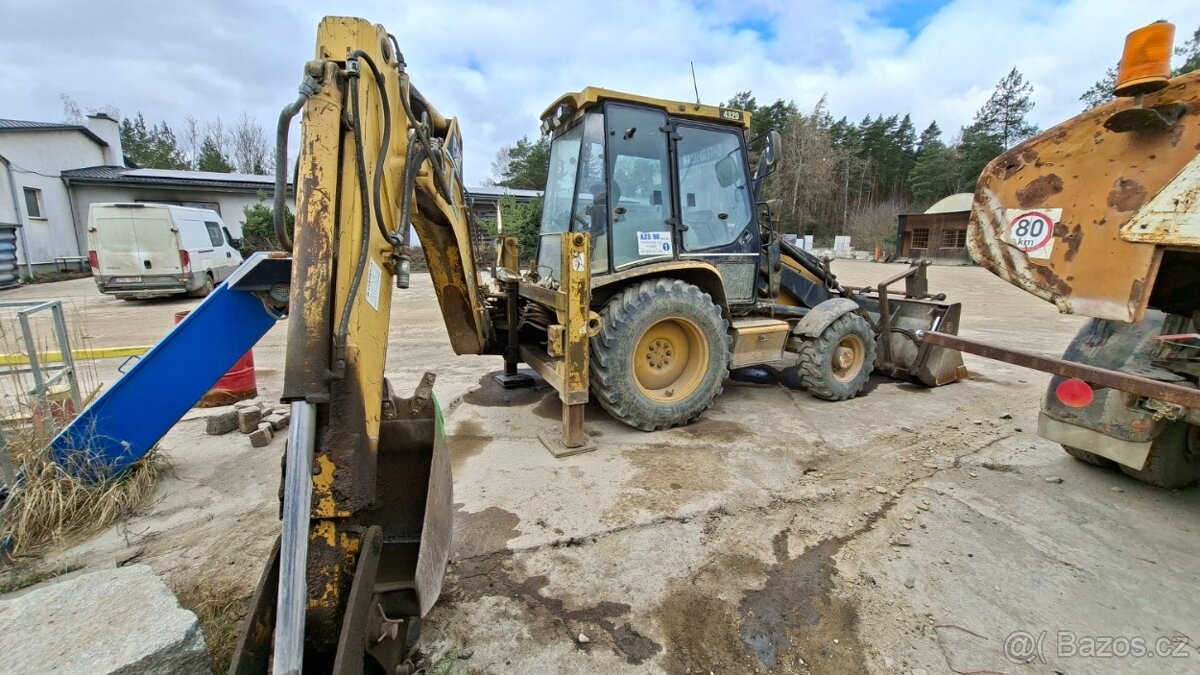 CAT 432D - 4