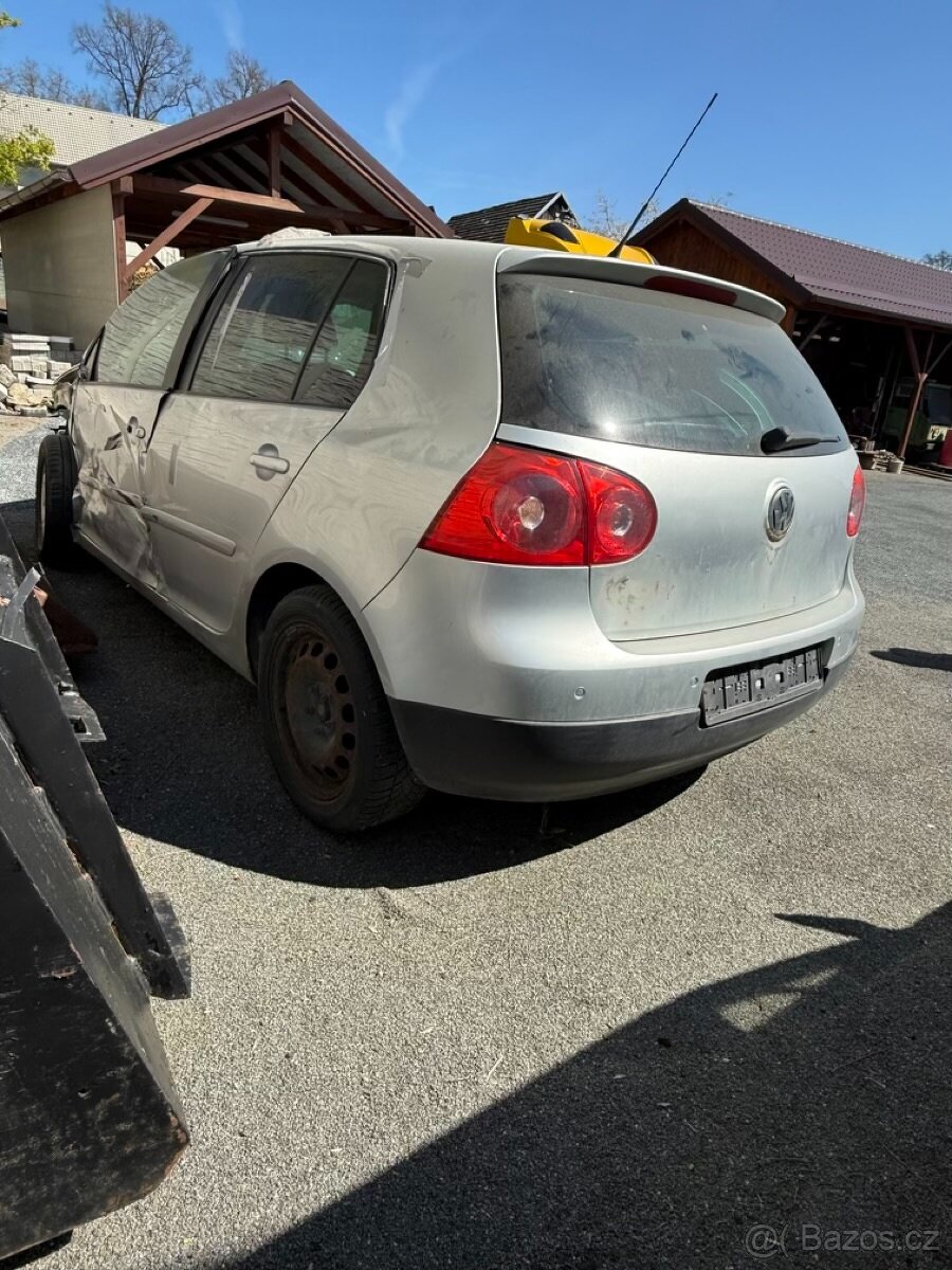VW Golf 5 - 1.9 TDI - 4