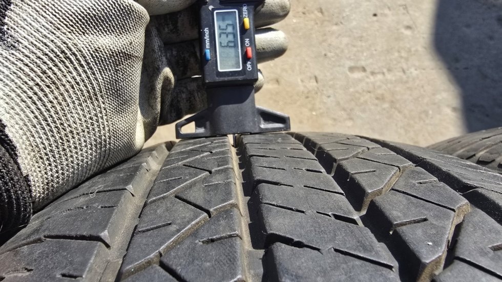 Letní pneu 215/60/17 Dunlop - 4