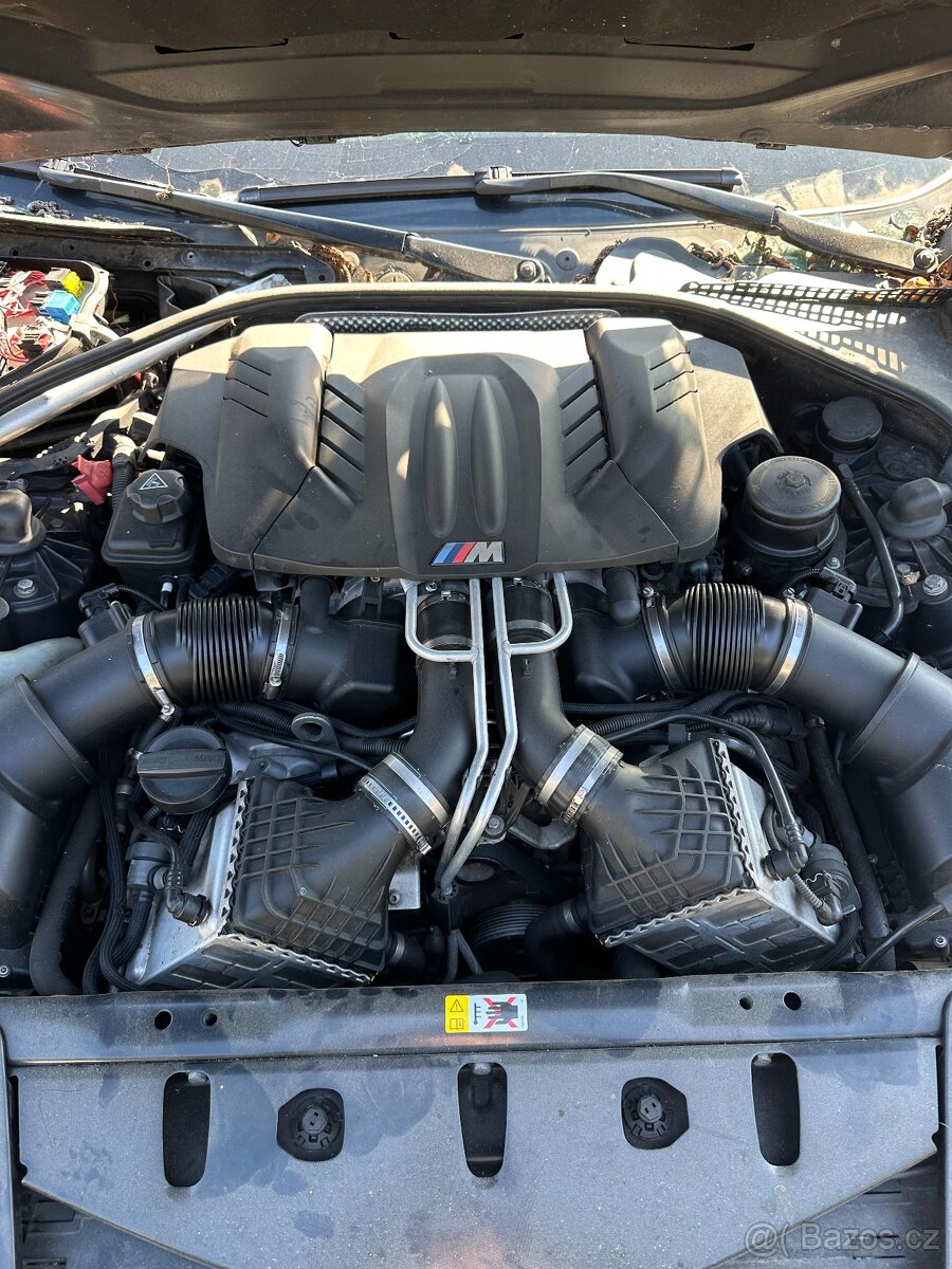 BMW M5 F10 nahradni dily - 4