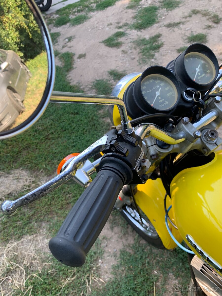 Suzuki GT 250 1976 - 4
