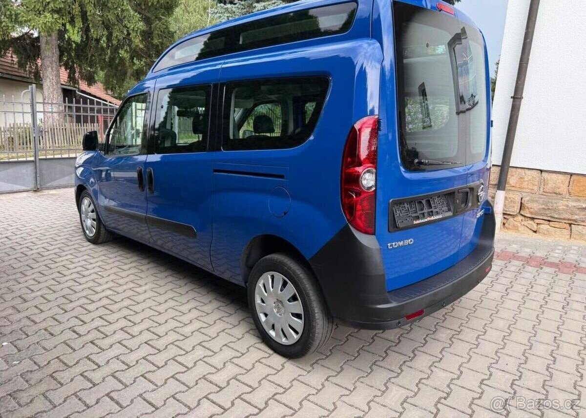 Opel Combo 2,0 CDti /99kw maxi Nová STK nafta - 4