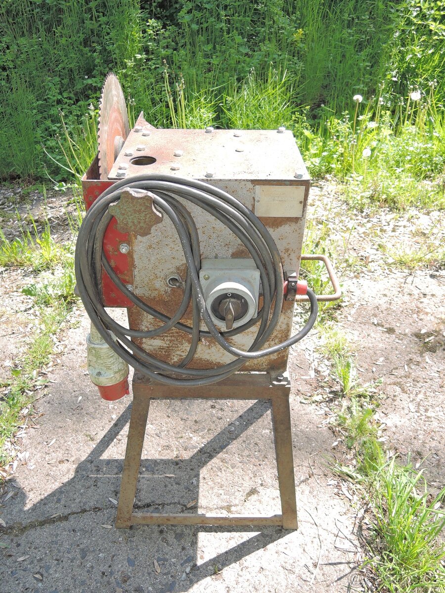 Stolní pila - 4