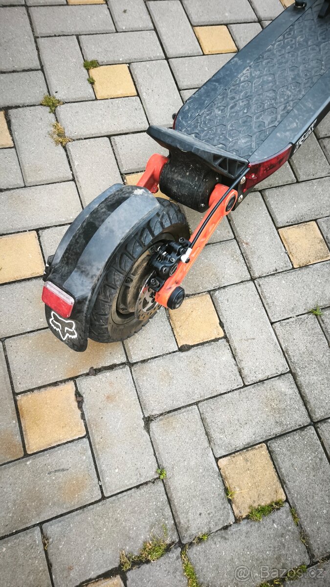 Elektrická koloběžka Joyor S10-S - 4