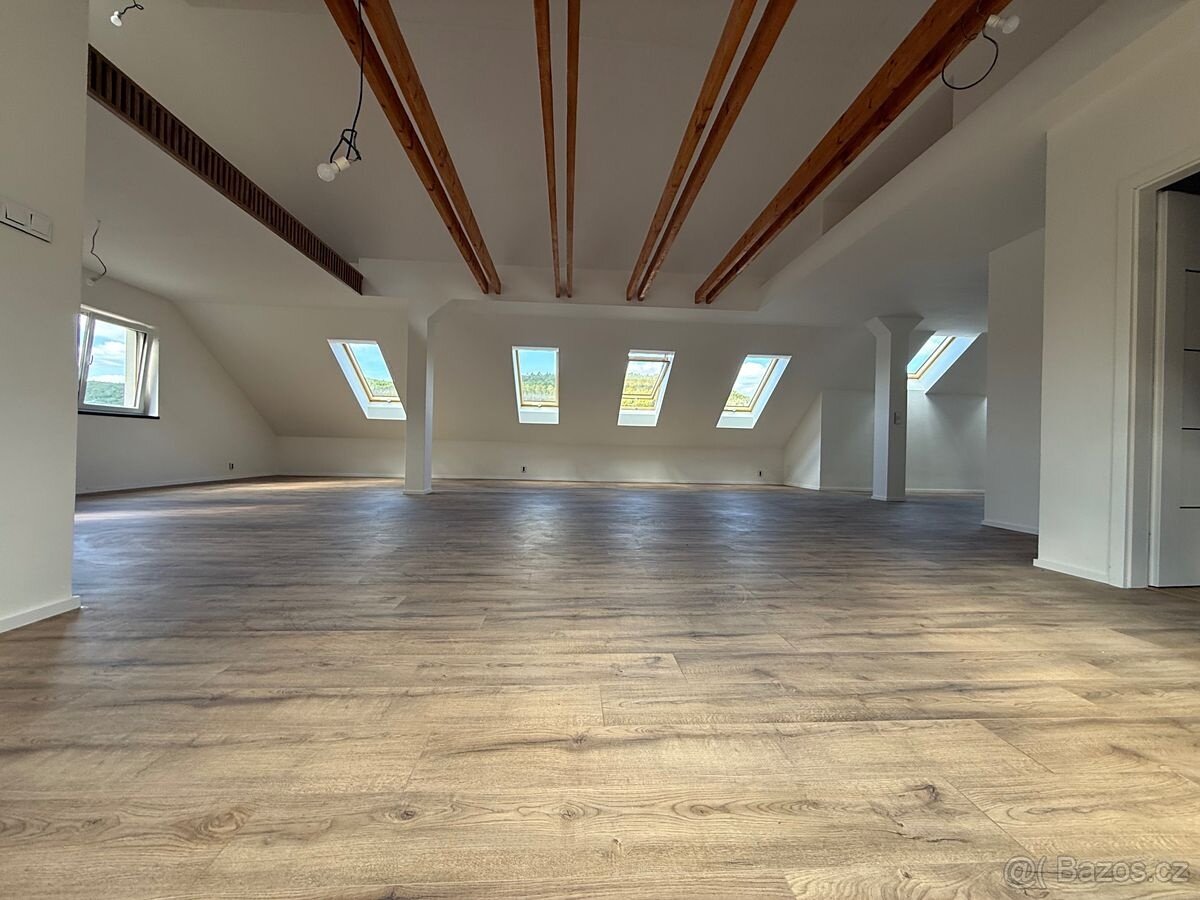 Atypický byt Karlštejn 138 m² - 4
