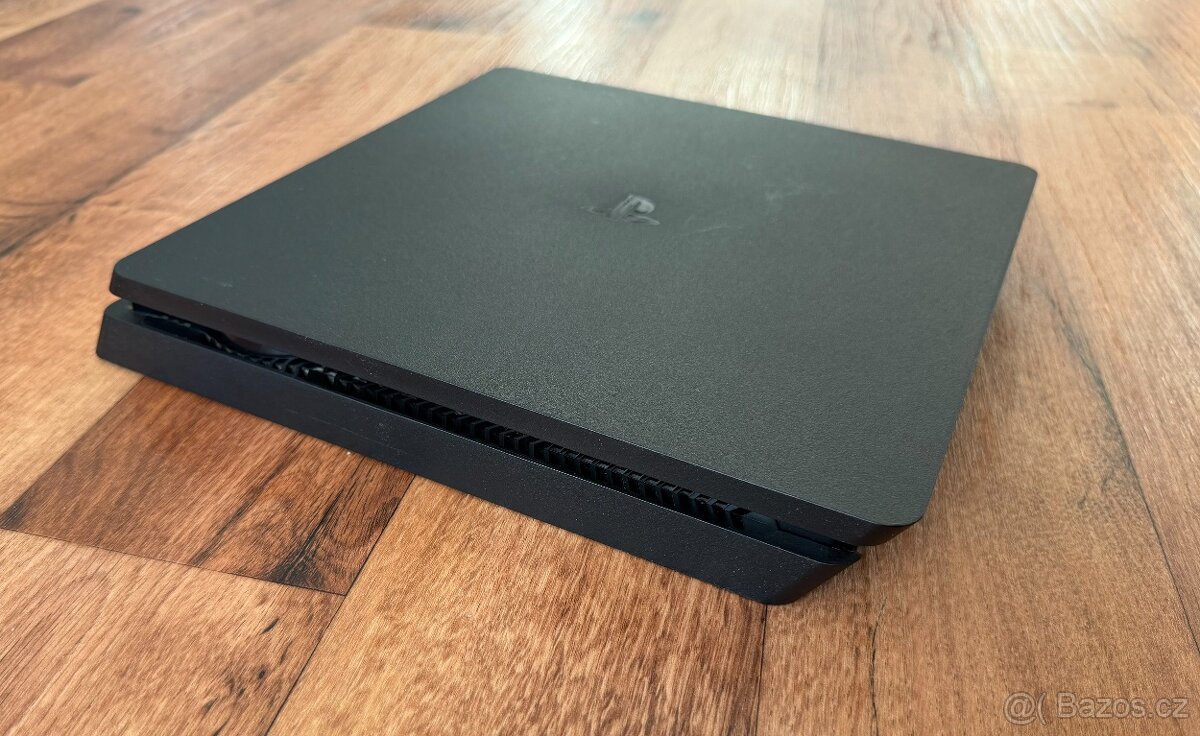 Sony Playstation 4 Slim (CUH-2116A) 500 GB černá - 4