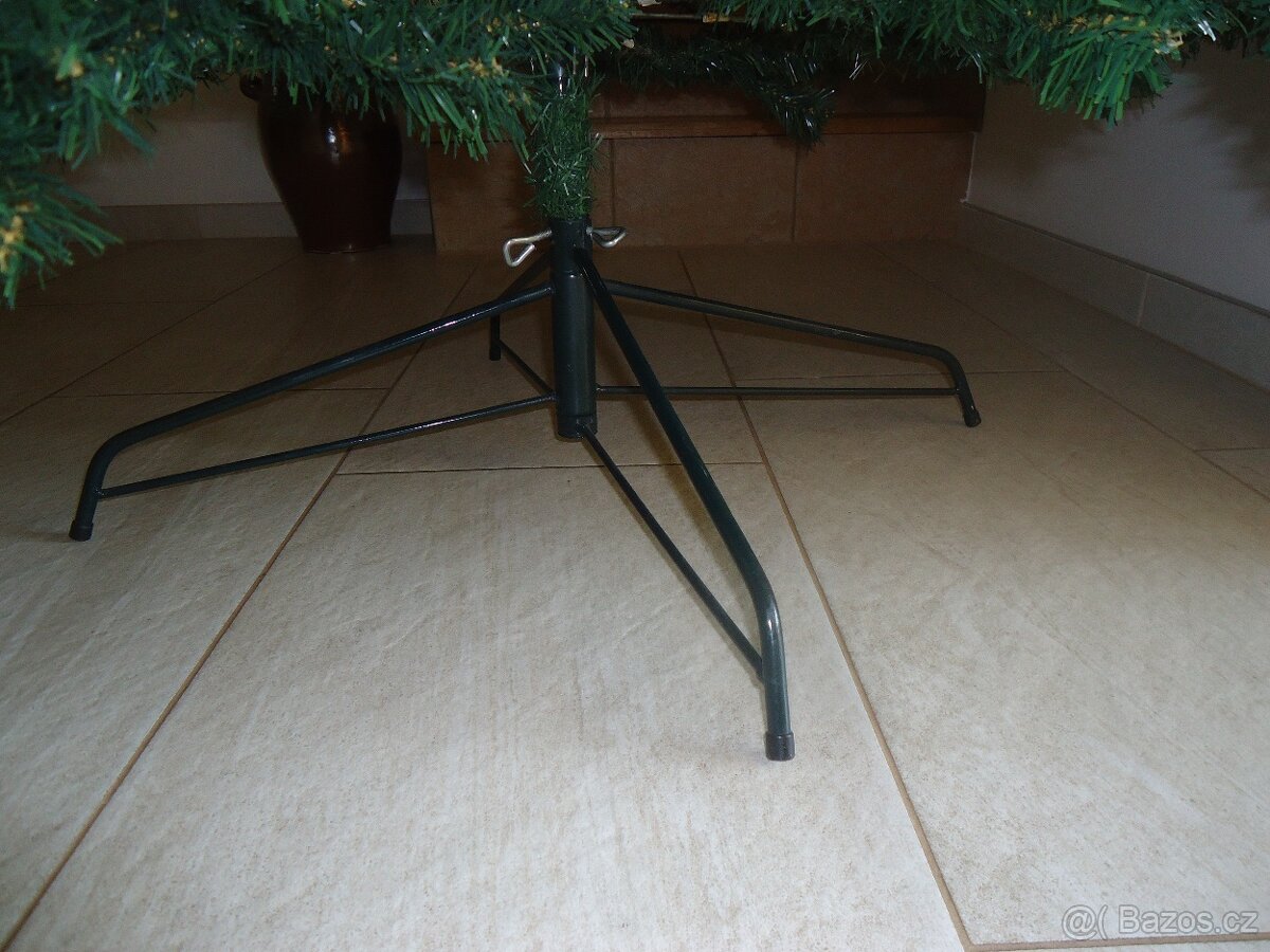 Vánoční stromek umělý 180 cm - 4