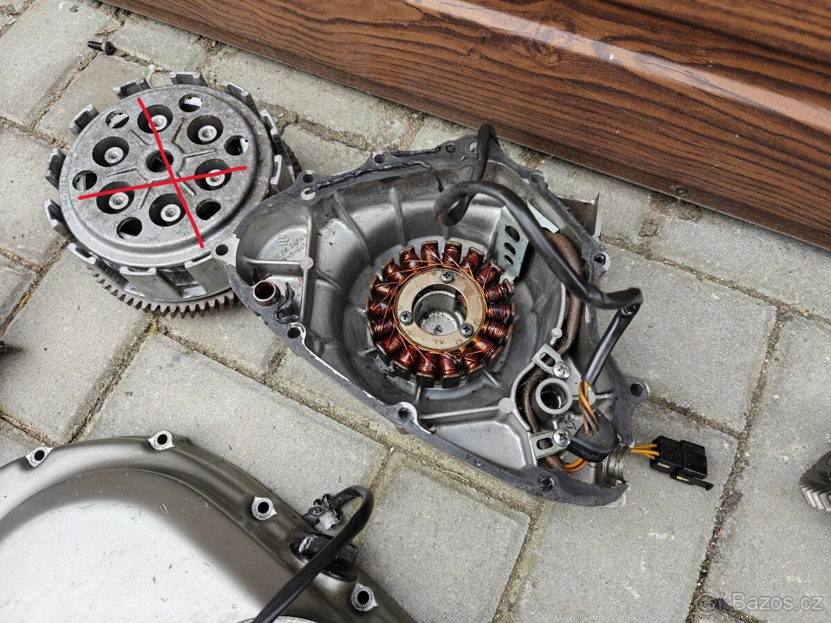 Suzuki GS 500 - motor na díly - 4