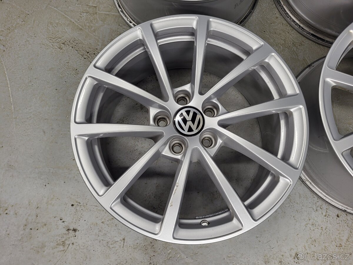 Originál 17" Audi A6 VW Škoda Seat 5x112 - 4
