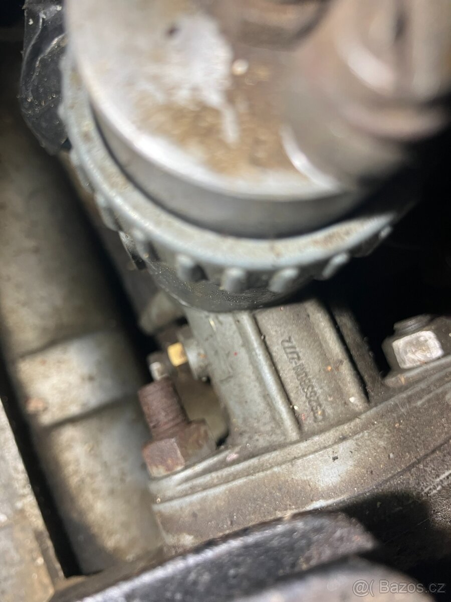 Motor Jawa 350/362 California - 4