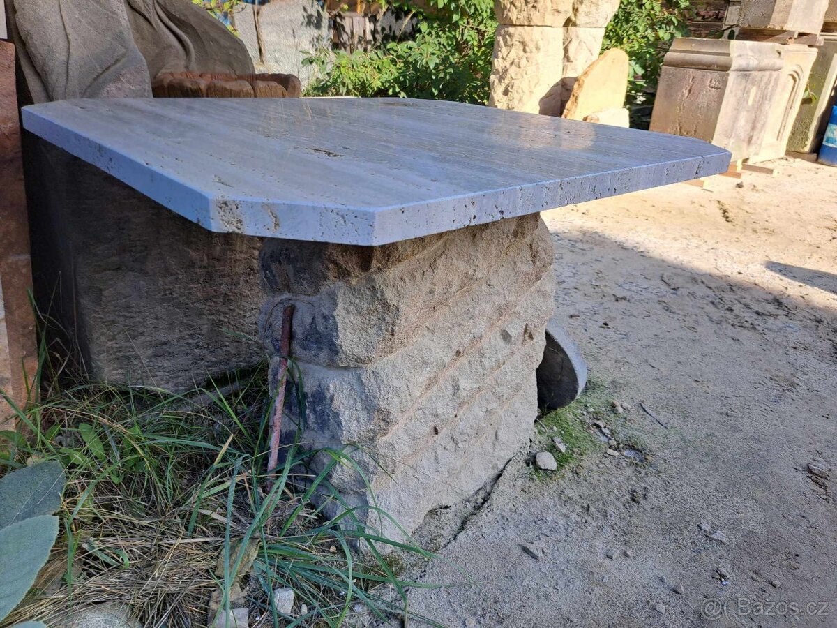 Kamenné stoly - 4