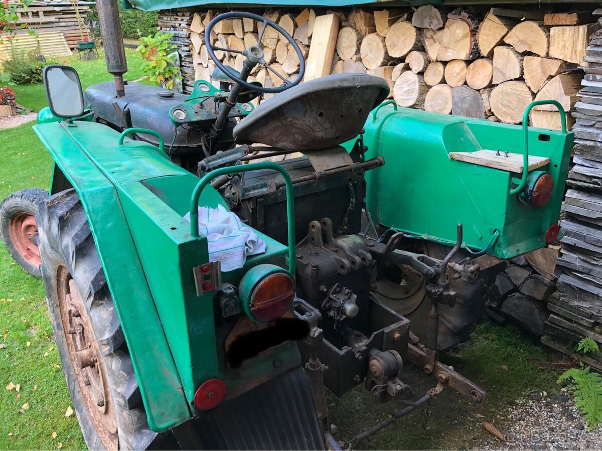 Prodám traktor značky zetor, model 25A - 4