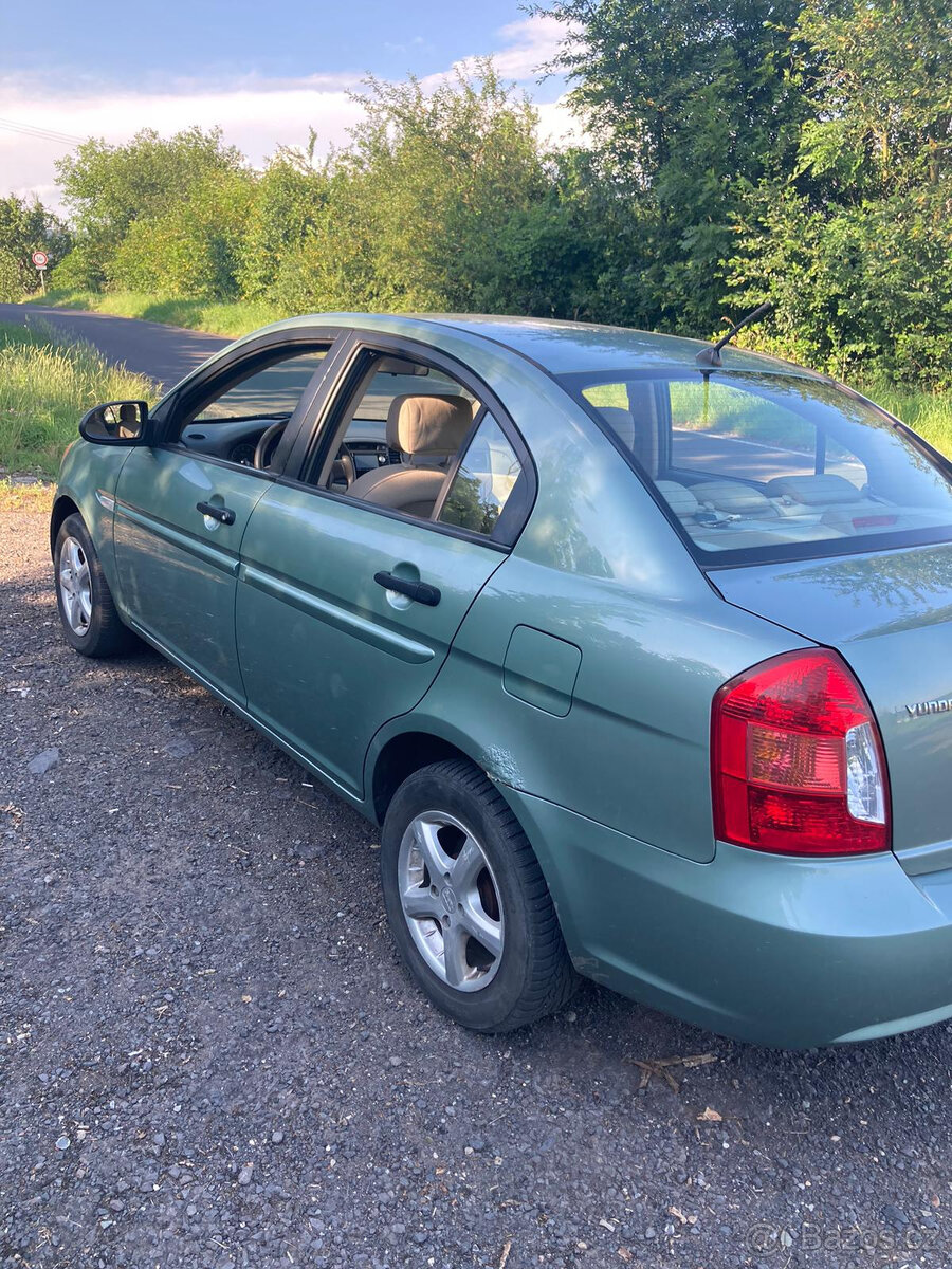 Hyundai Accent 1,4/71 kw - 4