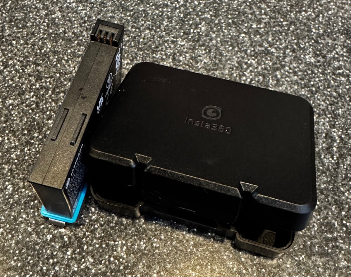 Baterie pro Insta 360X3 - 4