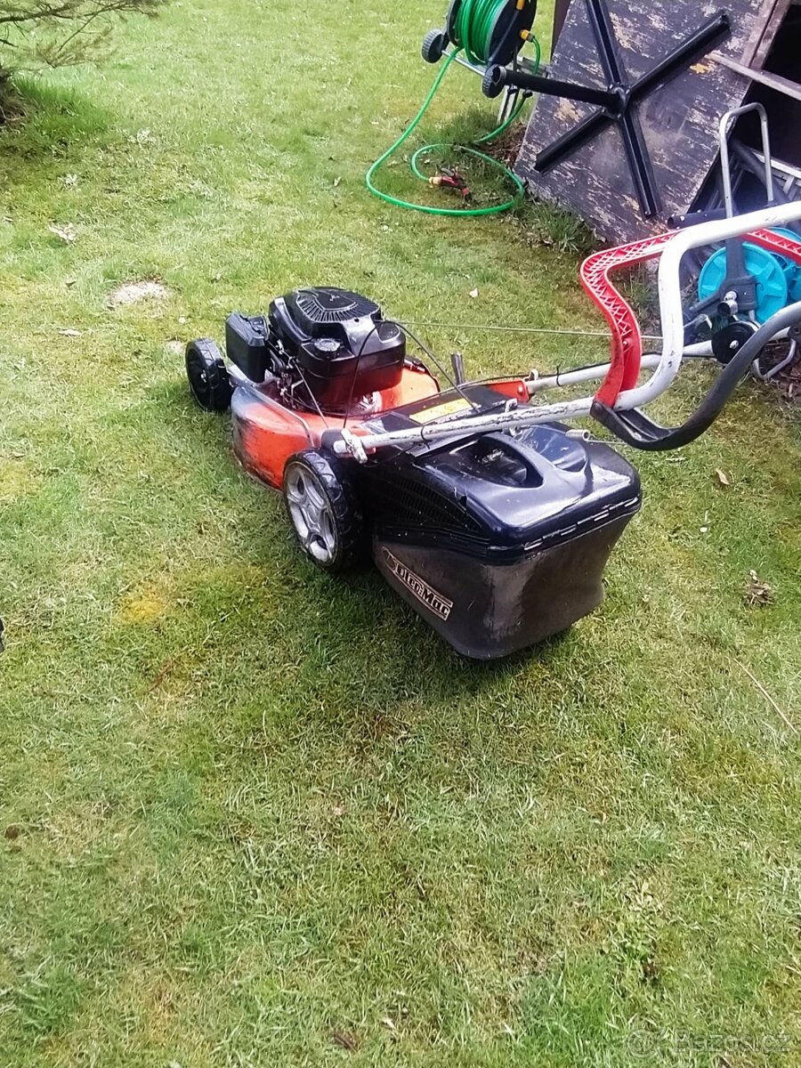 Sekačka+křovinořez - 4