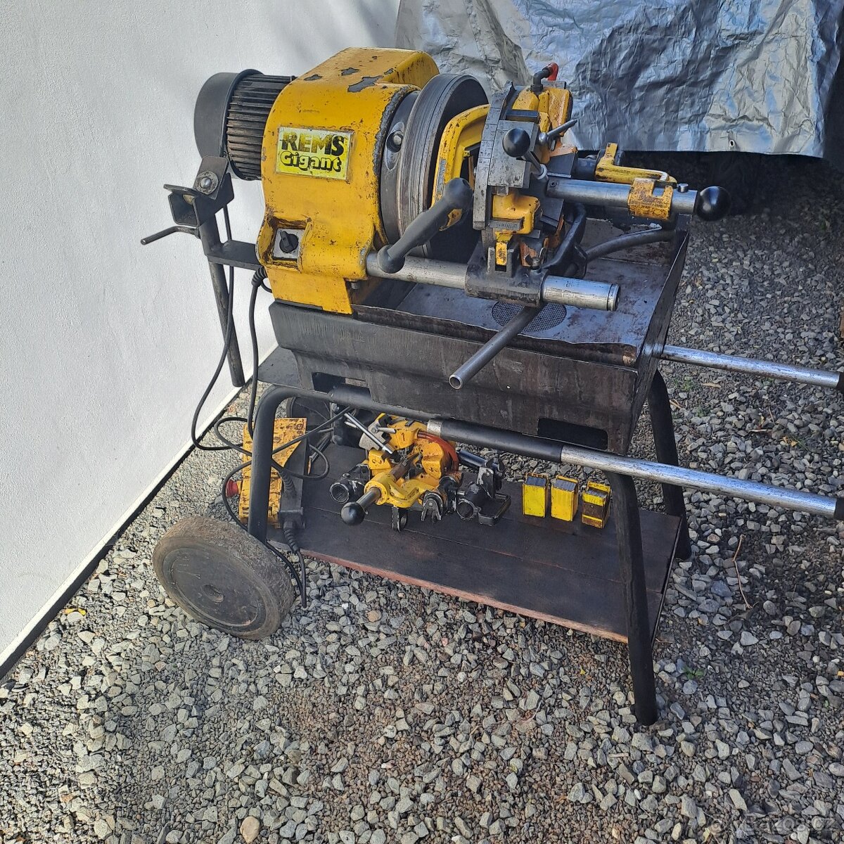 PRODÁM ELEKTRICKÝ ZÁVITOŘEZ - 4