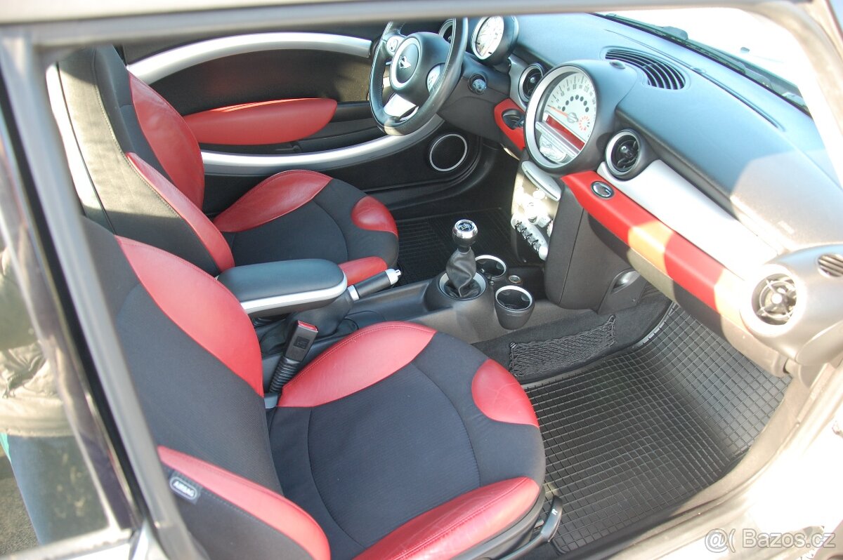 MINI Cooper 1,6D, najeto 125.000km , vynikající stav - 4
