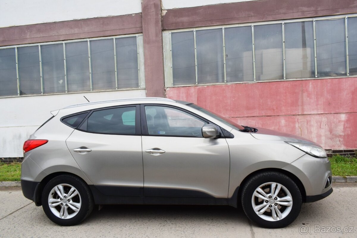 Hyundai ix35 2.0 CRDi 4X4/ČR PŮVOD/MANUÁL/ - 4