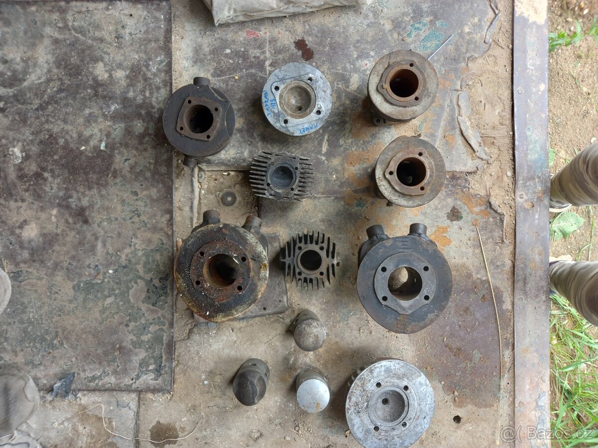 Hlavy, válce Jawa ČZ stadion - 4