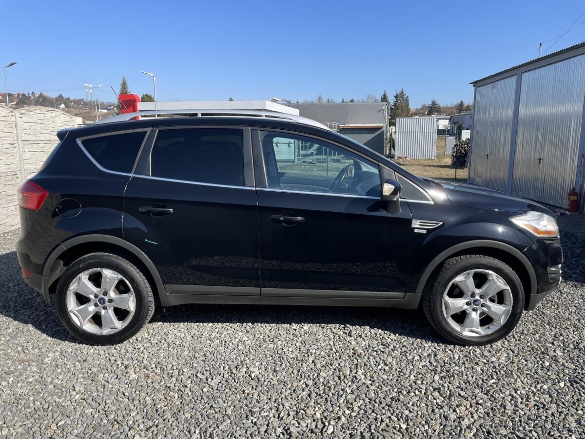 Ford Kuga 2.0TDC-i 4x4 135PS TITANIUM - 4